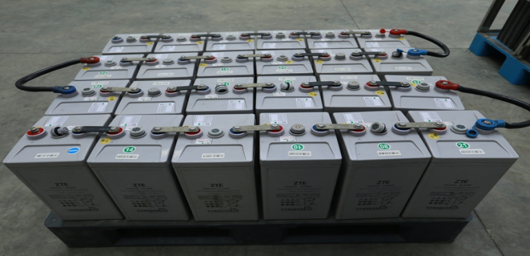 Giải pháp phục hồi ắc quy hệ thống điện mặt trời